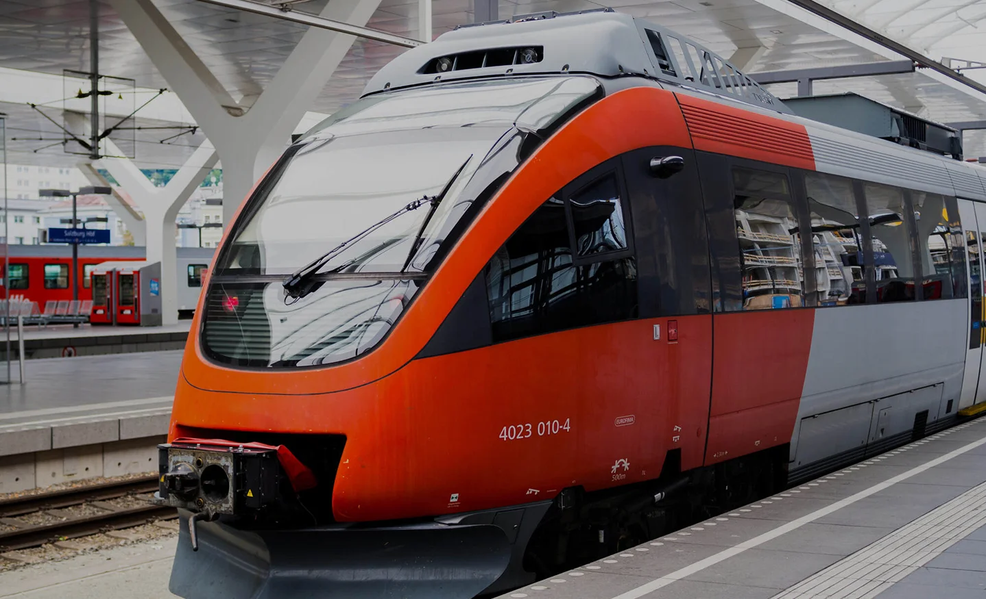 train_2-1.webp?VersionId=